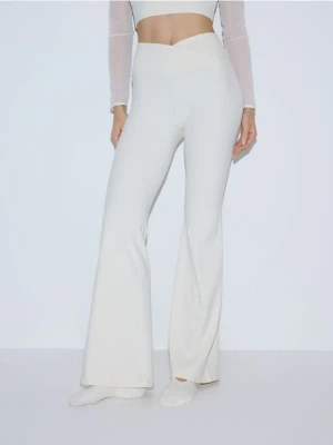 Reserved - Spodnie flare - złamana biel