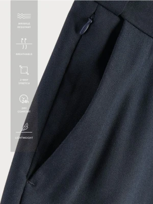 Reserved - Spodnie garniturowe slim fit - granatowy