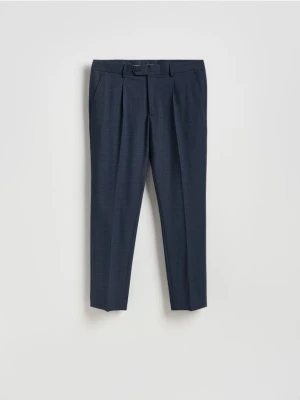 Reserved - Spodnie garniturowe slim fit - granatowy