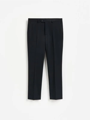 Reserved - Spodnie garniturowe slim fit - granatowy