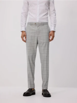 Reserved - Spodnie garniturowe z dodatkiem wiskozy - jasnoszary