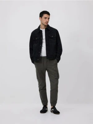 Reserved - Spodnie jogger cargo - ciemnozielony