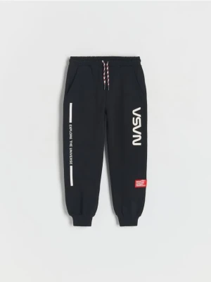 Zdjęcie produktu Reserved - Spodnie jogger NASA - czarny