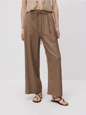 Reserved - Spodnie palazzo - beżowy