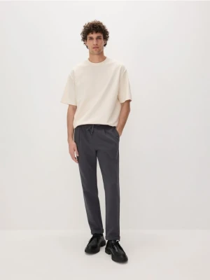Reserved - Spodnie regular fit - ciemnoszary