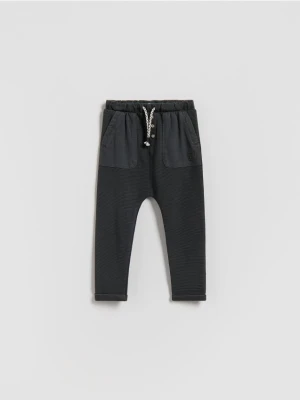 Reserved - Spodnie regular fit - ciemnoszary