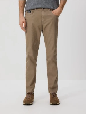 Reserved - Spodnie Slim fit - brązowy