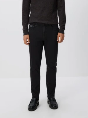 Reserved - Spodnie Slim fit - czarny