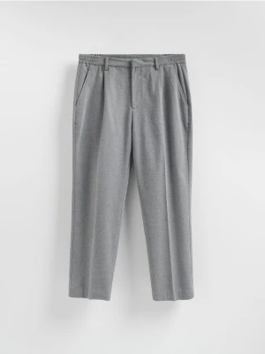 Reserved - Spodnie straight z kantem - szary