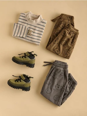 Reserved - Spodnie sztruksowe - brązowy