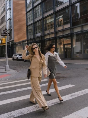 Reserved - Spodnie wide leg - beżowy