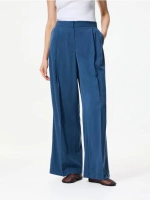 Reserved - Spodnie wide leg z lyocellem - jasnoniebieski
