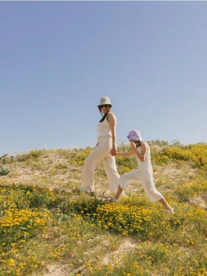 Reserved - Spodnie z domieszką lnu - beżowy