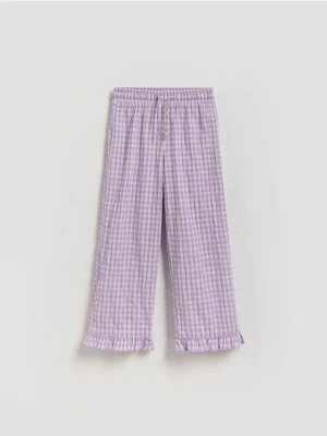 Reserved - Spodnie z gniecionej tkaniny - lawendowy