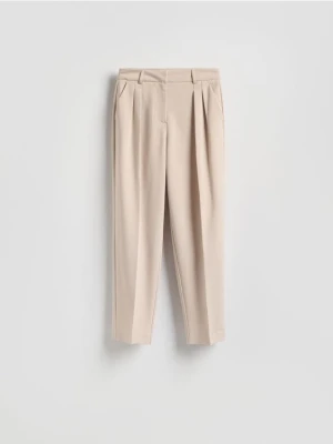 Reserved - Spodnie z kantem - beżowy