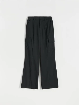 Reserved - Spodnie z kieszeniami cargo - czarny