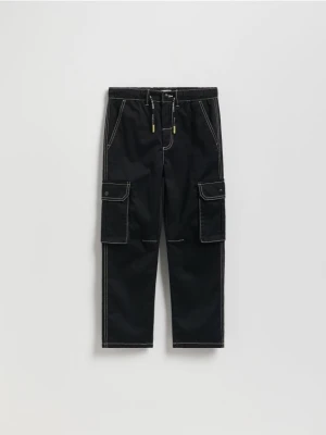 Reserved - Spodnie z kontrastowymi przeszyciami - czarny