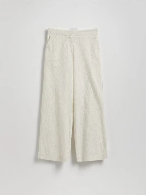 Reserved - Spodnie z lnem - beżowy