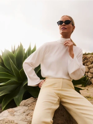 Reserved - Spodnie z lyocellem - jasnożółty