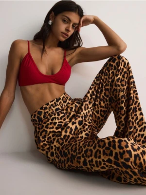 Reserved - Spodnie z nadrukiem zwierzęcym - wielobarwny