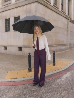 Reserved - Spodnie z paskiem - fioletowy