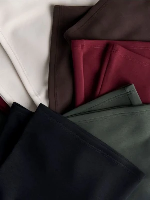 Reserved - Spodnie z szeroką nogawką - ciemnobrązowy