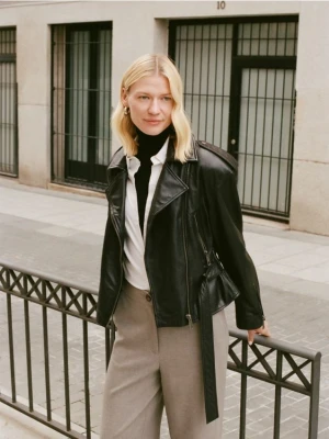 Reserved - Spodnie z szeroką nogawką - jasnoszary