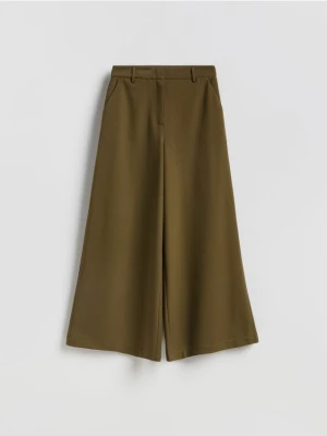 Reserved - Spodnie z szerokimi nogawkami - ciemnozielony