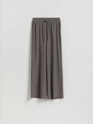 Reserved - Spodnie ze strukturalnej dzianiny - ciemnobrązowy