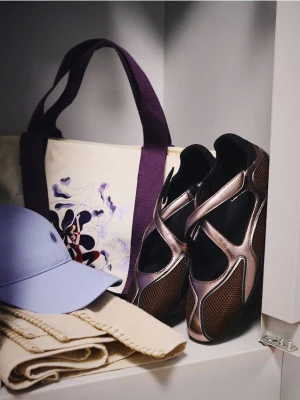 Reserved - Sportowe baleriny z siateczką - ciemnobrązowy