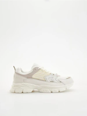 Reserved - Sportowe sneakersy - kremowy