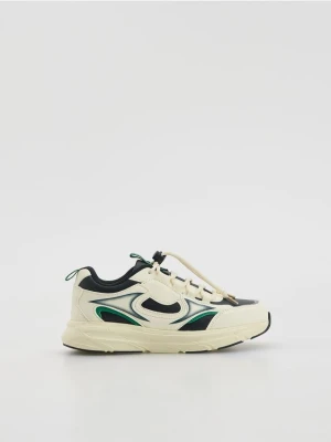 Reserved - Sportowe sneakersy - złamana biel