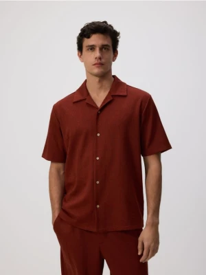 Reserved - Strukturalna koszula comfort - brązowy