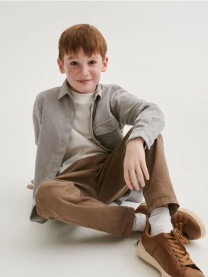 Reserved - Strukturalna koszula regular fit - jasnoszary