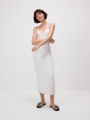 Reserved - Strukturalna sukienka - biały