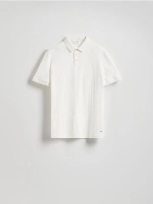 Reserved - Strukturalne polo regular fit - złamana biel
