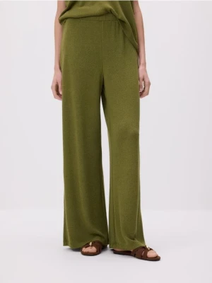 Reserved - Strukturalne spodnie - oliwkowy