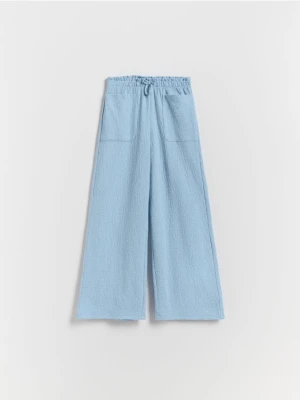 Reserved - Strukturalne spodnie z kieszeniami - jasnoniebieski