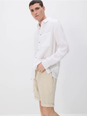 Reserved - Strukturalne szorty regular - beżowy