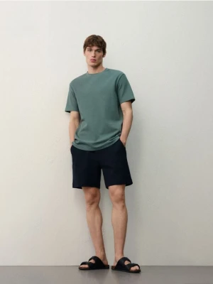 Reserved - Strukturalne szorty regular - granatowy