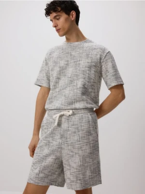 Reserved - Strukturalne szorty regular - szary