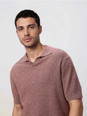 Reserved - Strukturalny sweter polo - czerwony