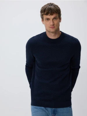 Reserved - Strukturalny sweter z bawełny - granatowy
