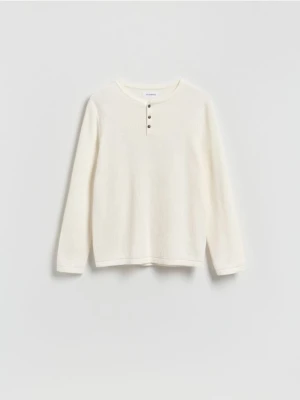 Reserved - Strukturalny sweter z bawełny - złamana biel