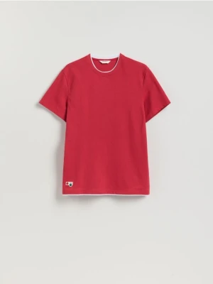 Reserved - Strukturalny t-shirt regular - czerwony