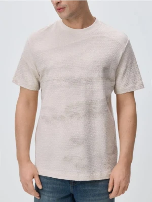 Reserved - Strukturalny t-shirt regular - warm olive