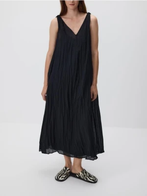 Reserved - Sukieka midi z tkaniną ramia - czarny