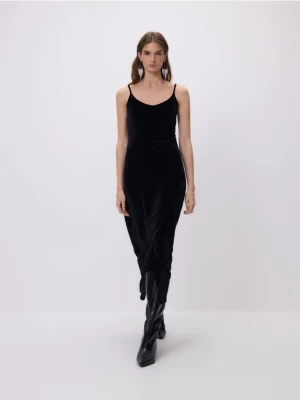 Reserved - Sukienka maxi z asymetrycznym rozcięciem - czarny