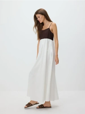 Reserved - Sukienka maxi z lnem - złamana biel