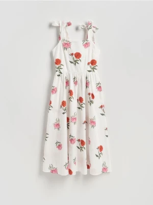 Reserved - Sukienka midi w kwiaty - złamana biel